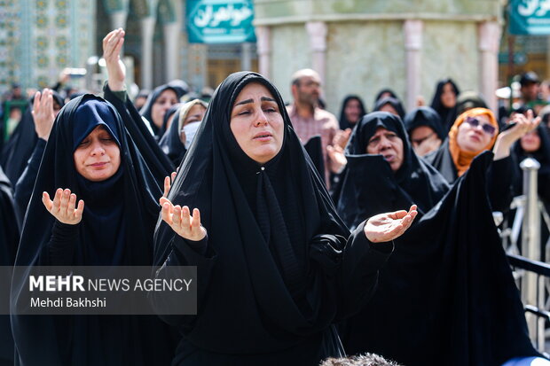 حرم حضرت معصومہ (س) میں امام جوادؑ کی شہادت کی مناسبت سے عزاداری کا انعقاد
