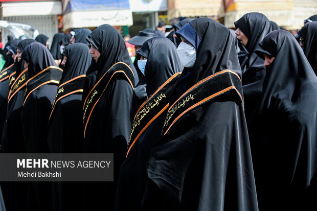 حرم حضرت معصومہ (س) میں امام جوادؑ کی شہادت کی مناسبت سے عزاداری کا انعقاد
