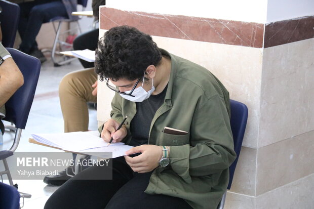 انتشار تدریجی دفترچههای راهنمای انتخاب رشته کنکور 1401 از امروز