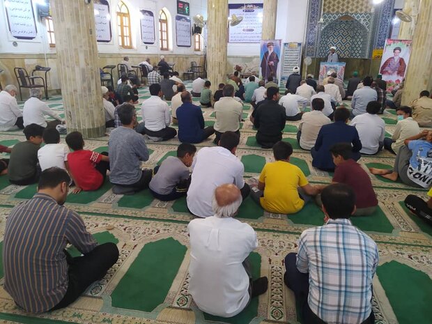 دشمن در صدد تخریب مسئولان انقلابی است