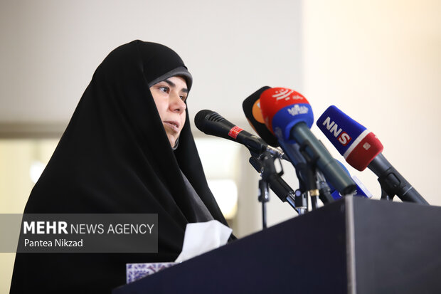 مریم کاظم‌زاده به مکان‌هایی رفت که حتی مردان خبرنگار حضور نداشتند 5