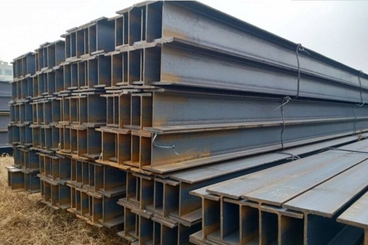 عوامل موثر بر قیمت آهن آلات در ایران