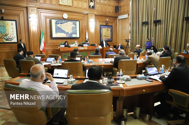 شهرداری بازهم شورای شهر را بی اطلاع گذاشت