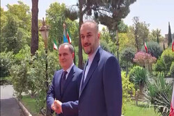 VIDEO: Iranian FM welcomes Azeri counterpart in Tehran