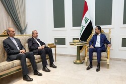 Iraqi parl. speaker calls for expanding relations with Iran
