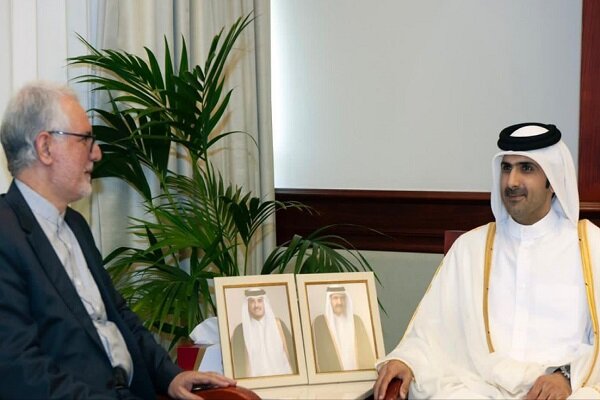 İranlı Büyükelçi Katar Kültür Bakanı ile görüştü