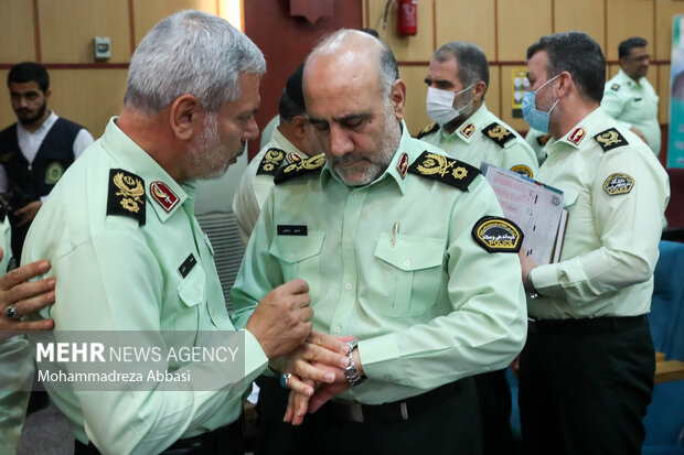 مراسم تجلیل از کارکنان کاشف اموال صندوق امانات بانک ملی