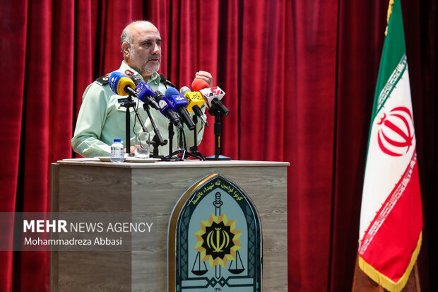 مراسم تجلیل از کارکنان کاشف اموال صندوق امانات بانک ملی 7