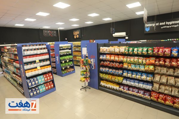 فروشگاه و کافه هفت با حضور سـردار آزمون در چالوس افتتاح شد