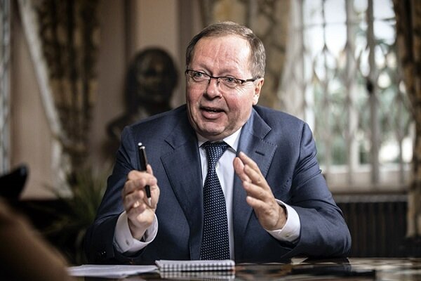 استفاده اوکراین ازتسلیحات انگلیسی به معنای مشارکت لندن درجنگ است