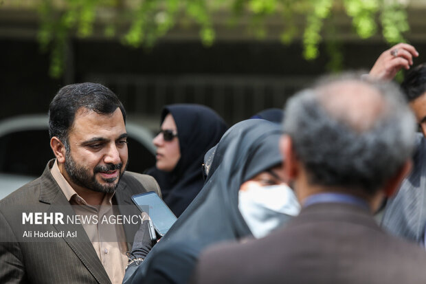 تسهیلات ارتباطی برای زوار اربعین/ از اینترنت رایگان تا بالن فضایی