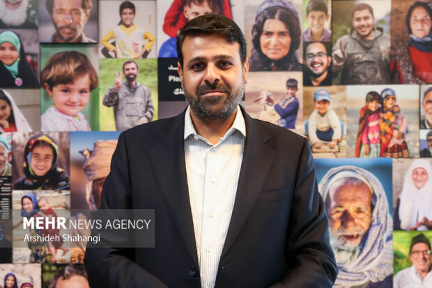 دولت روحانی در مسیر تسهیل معیشت مردم سنگاندازی میکرد