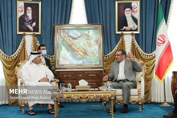 Shamkhani meeting with Qatari FM
