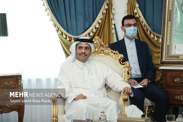 شیخ محمد بن عبدالرحمن آل ثانی معاون نخست وزیر و وزیر امور خارجه قطر در محل دیدار وزیر امور خارجه قطر با علی شمخانی دبیر شورای عالی امنیت ملی حضور دارد