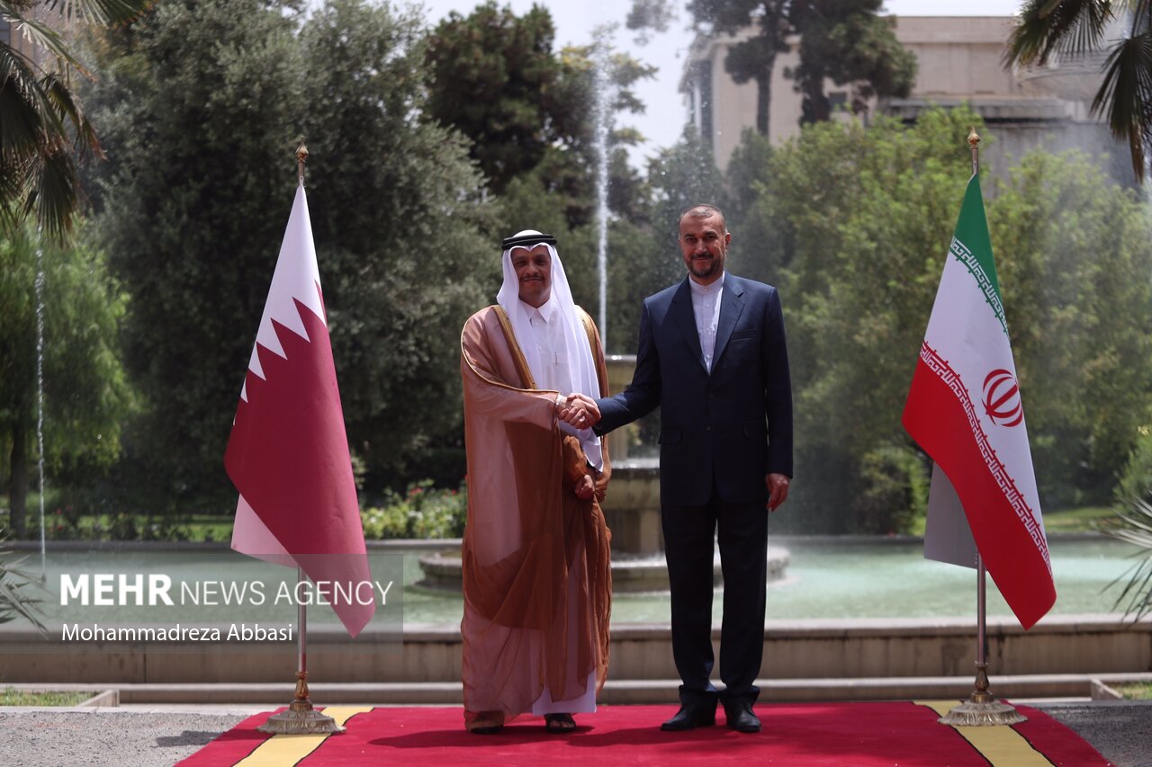 قطری وزیر خارجہ تہران پہنچ گئے، امیر عبداللہیان سے ملاقات