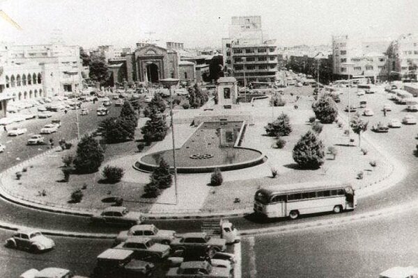 معماری میدان توپخانه از وحدت در قاجار تا آشوب در پهلوی