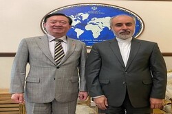 Iran, China diplomats stress enhancing media, cultural coop.
