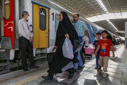 بهره برداری از دومین قطار مسافربری یزد - مشهد