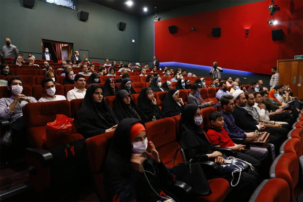 نباید از مواجهه سینما و دانشگاه دوری کنیم/ مطالبه خانواده ایرانی