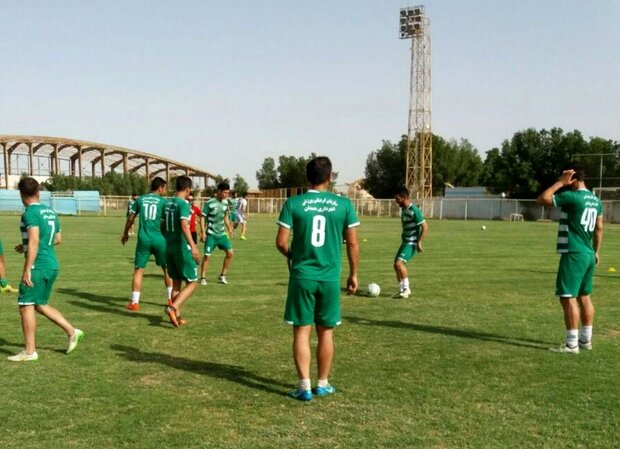 تیم داری از رده خارج شده، باشگاه داری کنیم