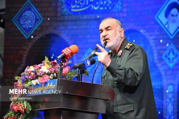 IRGC commander warns Saudi Arabia over media war