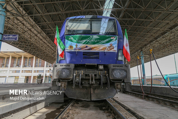 بهره برداری از دومین قطار مسافربری یزد – مشهد