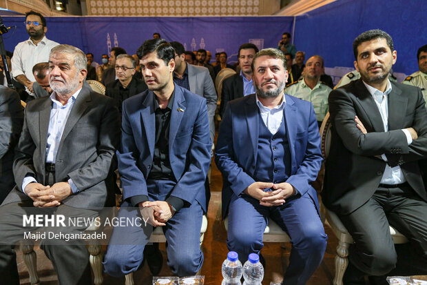 بهره برداری از دومین قطار مسافربری یزد - مشهد