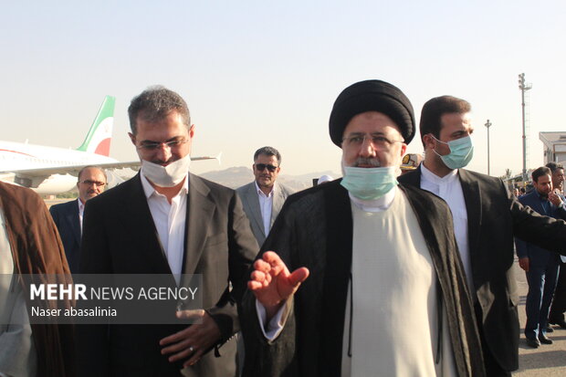 President Raeisi arrives at Kurdistan province