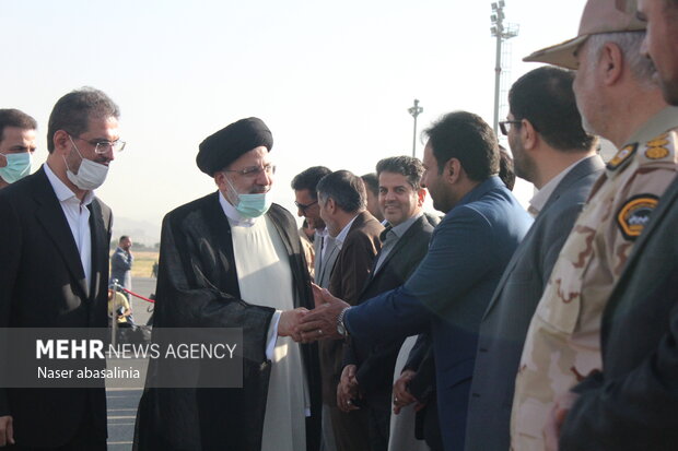 President Raeisi arrives at Kurdistan province