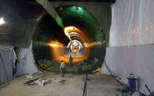 بخشی از سقف تونل قطار شهری کرمانشاه ریزش کرد