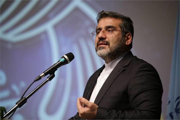 وزیر فرهنگ و ارشاد اسلامی وارد قزوین شد