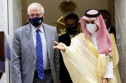 Suudi Arabistan ve AB'li yetki İran'ı görüştü