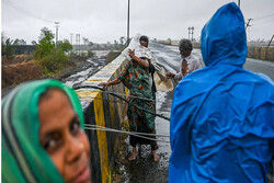 مرگ ۱۶ نفر  بر اثر طوفان و بارانهای سیل آسا در کشمیر تحت کنترل هند