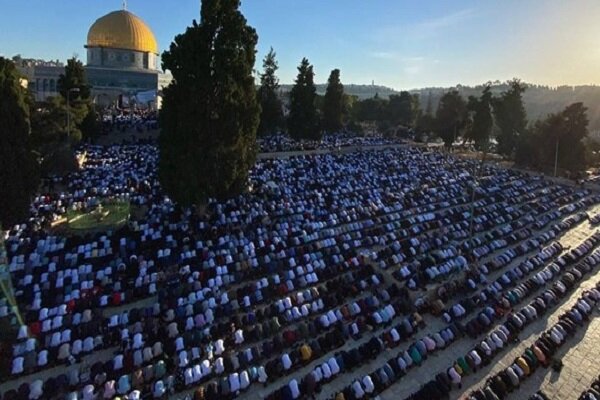 Thousands attend Eid al-Adha prayers in Al Aqsa Mosque