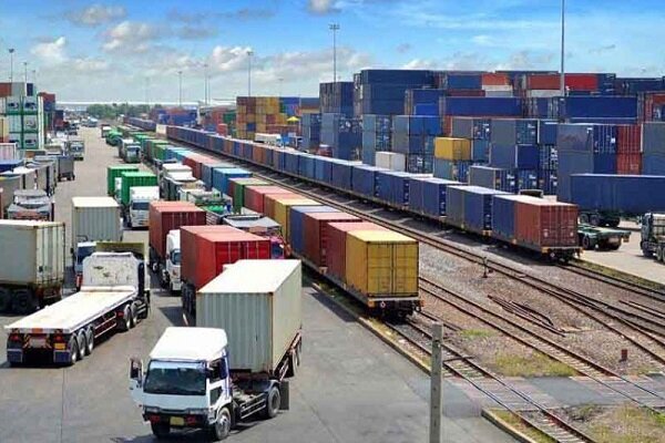 Foreign goods transit through Iran up 8.6%