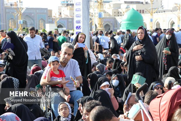 مراسم دعای عرفه در حرم مطهر رضوی