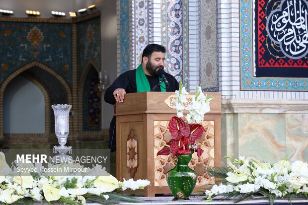 مراسم دعای عرفه در حرم مطهر رضوی