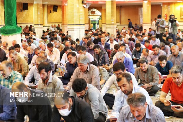 مراسم دعای عرفه در حسینیه اعظم زنجان