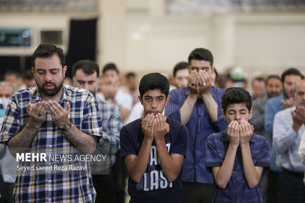 Eid al-Adha prayers in Imam Khomeini Mosalla
