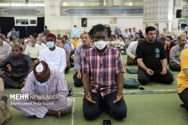 Eid al-Adha prayers in Imam Khomeini Mosalla
