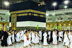 Pilgrims circle Kaaba to mark final days of Hajj