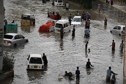 Pakistan'da yağış ve fırtına sebebiyle 5 kişi öldü