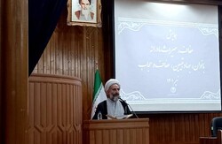 امام خمینی با درک پیام غدیر و عاشورا علیه استکبار جهانی قیام کرد