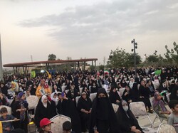 شادپیمایی بزرگ «بانوان زهرایی» در شیراز برگزار شد