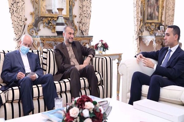 Emir Abdullahiyan, İtalyan mevkidaşı ile Roma'da görüştü Emir Abdullahiyan, İtalyan mevkidaşı ile Roma'da görüştü