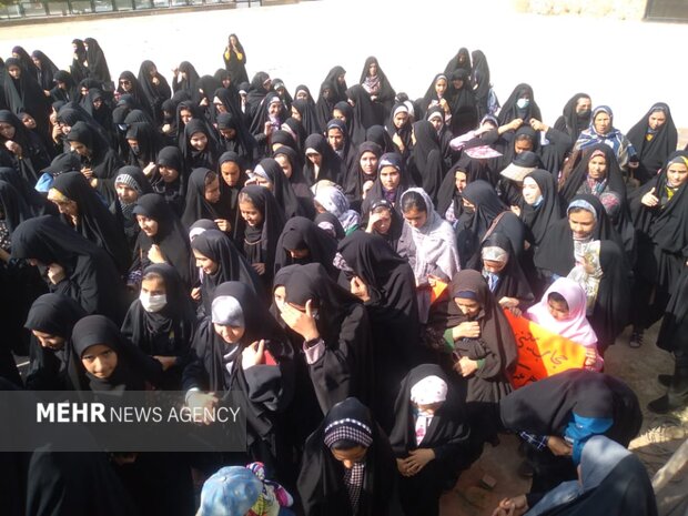 اجتماع بزرگ نسل امامزمانیها در راهپیمایی روز عفاف و حجاب فریدن