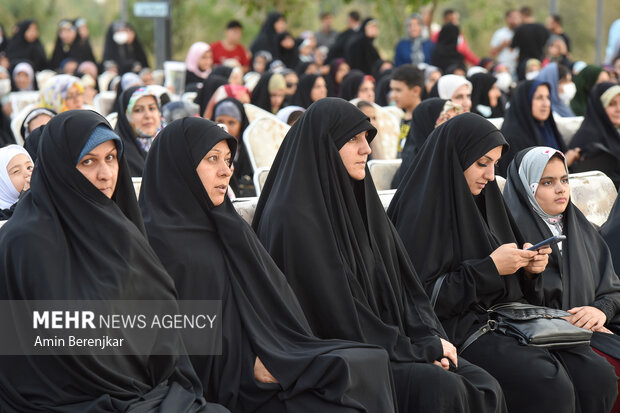 تجمع بزرگ بانوان زهرایی در شیراز