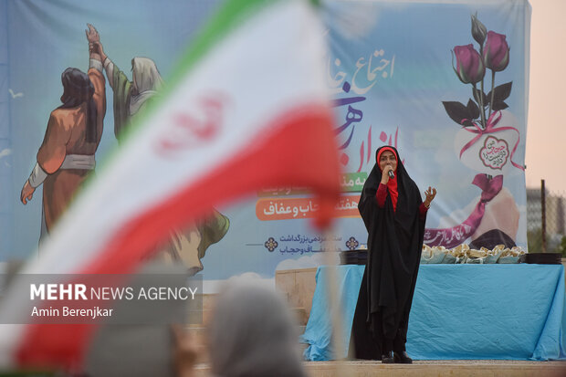 تجمع بزرگ بانوان زهرایی در شیراز