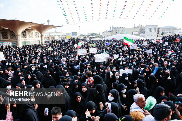 اجتماع بانوان فاطمی در جهرم برگزار شد اجتماع بانوان فاطمی در جهرم برگزار شد
