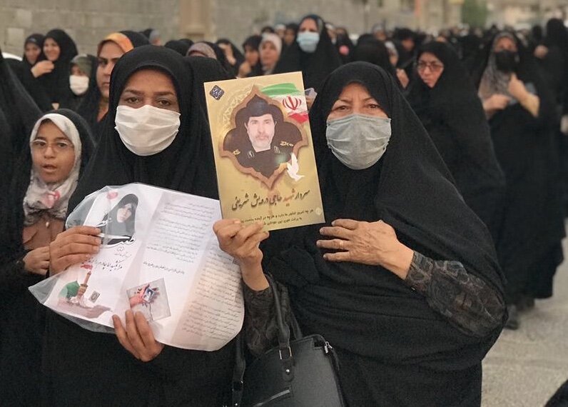 راهپیمایی بانوان لامردی در حمایت از عفاف و حجاب برگزار شد